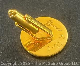 Two (2) Pair of Presidential Cufflinks <br><br>Wendy
<br><br>
Removal Options:<br><br> Sat (Nov 8) & Sun (Nov 9) 11-3pm, 56 Scotch Hill Rd., Cambridge NY 12816<br><br>
Sat (Nov 15) 12-2pm, TMG Warehouse, 2800 Juniper St., Fairfax, VA 22031<br><br>
Request Shipping (david@themcguiregroupllc.com)