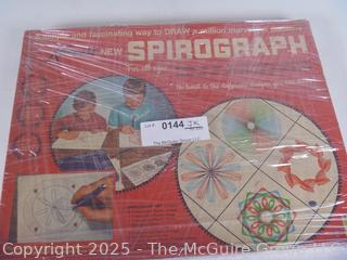 Vintage Toys: Classic Spirograph Set
