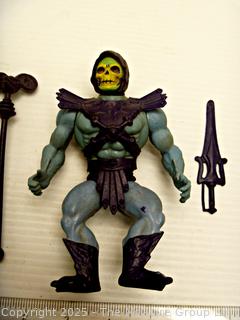 Vintage Toys: Masters of the Universe (MOTU): Skeletor Action Figure and Weapons