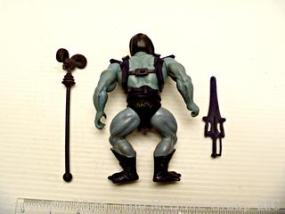 Vintage Toys: Masters of the Universe (MOTU): Skeletor Action Figure and Weapons