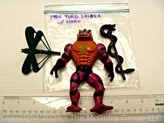 Vintage Toys: Masters of the Universe (MOTU): TUNG LASHER Action Figure and Weapons