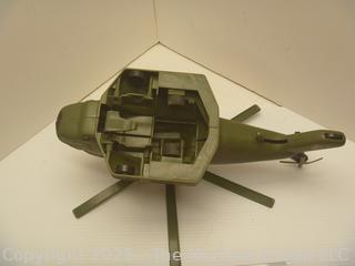 Classic Green Army Men and Vehicles Toys