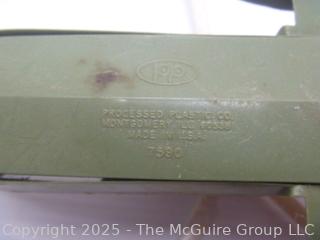 Classic Green Army Men and Vehicles Toys