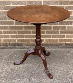 English Queen Anne Tilt Top Mahogany Tea Table on Cabriole Pedestal Base circa 1800   Measures 28"H x 35"W x 28"D