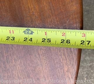 English Queen Anne Tilt Top Mahogany Tea Table on Cabriole Pedestal Base circa 1800   Measures 28"H x 35"W x 28"D