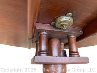 English Queen Anne Tilt Top Mahogany Tea Table on Cabriole Pedestal Base circa 1800   Measures 28"H x 35"W x 28"D