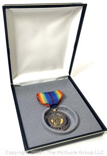 75th Anniversary Commemorative World War I Medal With Rainbow Ribbon. In Original Case.