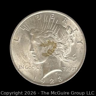 1923-P US Peace Silver 1$ Coin (Some Luster)