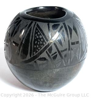 Native American Santo Domingo Pottery Jar Signed by Artist Angelita Coriz