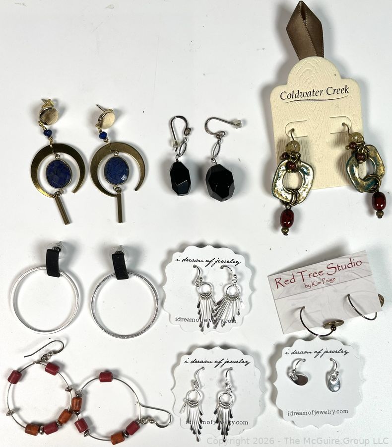 242: Early American Furniture, Comic Books, Fine Jewelry, Flow Blue China and More