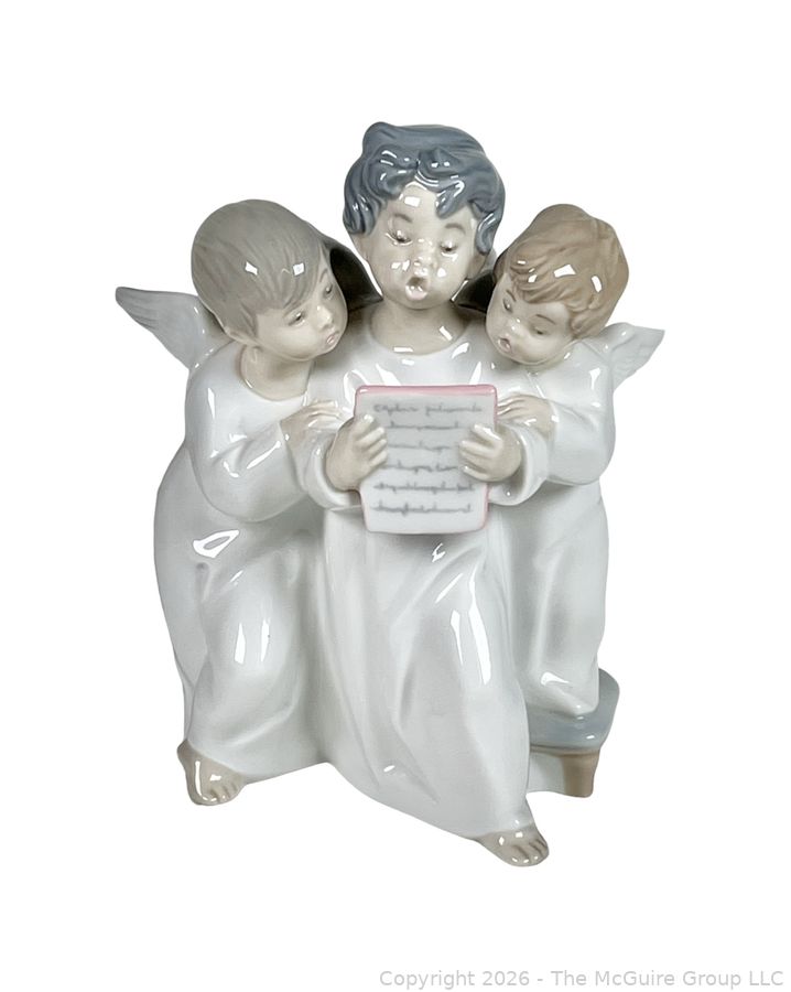 242: Early American Furniture, Comic Books, Fine Jewelry, Flow Blue China and More