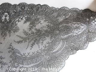 Collectable: Vintage: 1890 Black Hand-made Lace Spanish Shawl Matilla and hankie BOHO