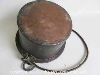 Housewares: Collectable: Antique Copper Kettle; with handle unmarked