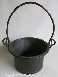 Housewares: Collectable: Antique Copper Kettle; with handle unmarked