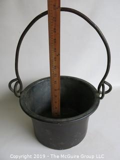 Housewares: Collectable: Antique Copper Kettle; with handle unmarked