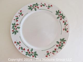 Housewares: Assortment of collectible plates review all photos