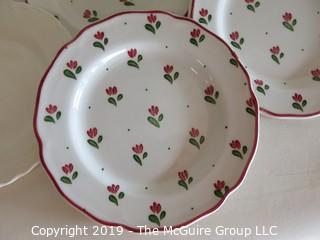 Housewares: Assortment of collectible plates review all photos