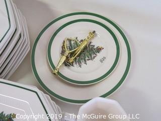 Housewares: Nikko Set of Christmastime Dinnerware review all photos for plate count