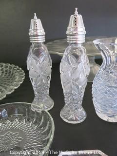 Housewares: Collectable: Collection of clear, cut and pressed glass