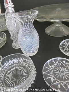 Housewares: Collectable: Collection of clear, cut and pressed glass