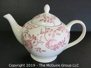 Housewares: Collectable: Red on White English Churchill Ceramic Teapot