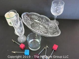 Housewares: Collectable: Eclectic assortment of glass dinnerware