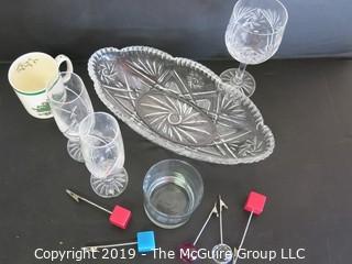 Housewares: Collectable: Eclectic assortment of glass dinnerware