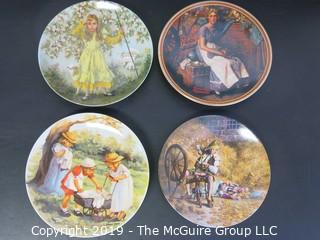 Housewares: Collectable: Set of (4) Collector Wall Plates