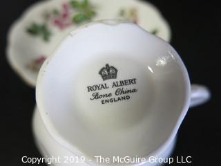 Housewares: Collectible Tea Cup and Saucer: Royal Albert English Bone China