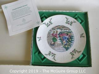 Collectable: 1979 Royal Doulton Christmas Plate in Original Packaging 