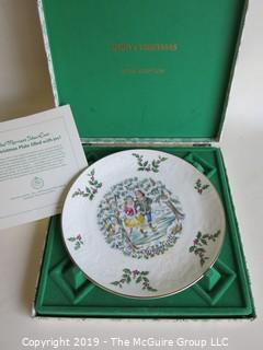 Collectable:1977 Royal Doulton Christmas Plate in Original Packaging 