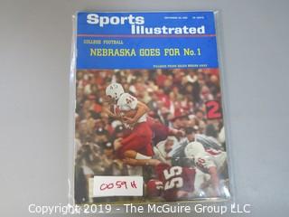 Collectable: Magazine: Sports: 1985 Sports Illustrated featuring Nebraska Football Team