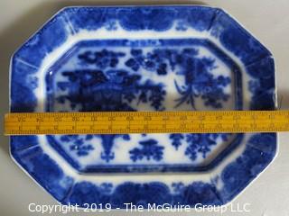 Collectible: Ceramic: 15 1/2" W Octagonal Flow Blue Platter 