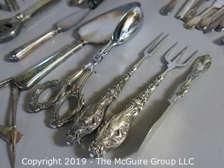 Collectibles: Household: Kitchen: Assorted Patterns of Silver Plated Flatware Accessories