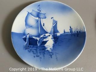 Collectible: Art: Ceramics: 12" diameter Wall Plate; made in Germany