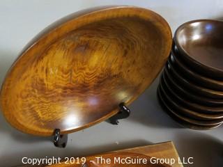 Collectible: Household: Kitchen: Collection of Treeware including Walnut Salad Bowl Set; Wooden Chip and Dip Platter; Vegetable Tray; Mortar and Pestle and Burled Nut Bowl