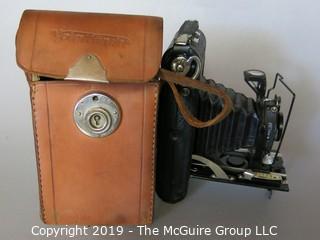 Collectible: Antique: Cameras: Eastman Kodak "Compur" Voigtlander with leather case