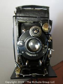 Collectible: Antique: Cameras: Eastman Kodak "Compur" Voigtlander with leather case