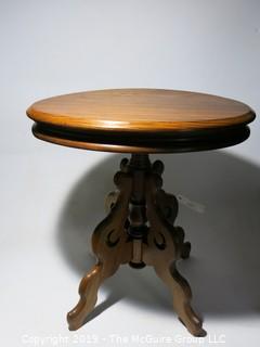 Furniture: Wood: Table: Oval: (Note: top not completely flat)