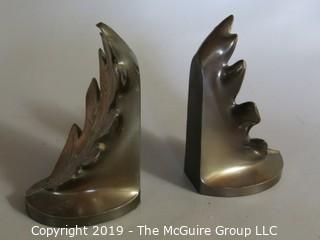 Bronze Oak Leaf Design Book Ends: Philadelphia Mfg.