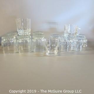 French Arcoroc Patterned Glassware x14