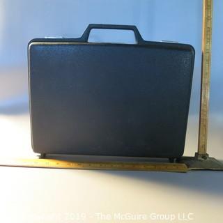 VTG Samsonite Plastic Moulded Small Briefcase