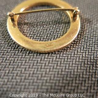 Jewelry: Circle pin, 14K Yellow gold delicately etched with laurel leaves, 1"; 2.4 grams (TMG 780)