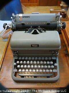 Royal Desk typewriter 