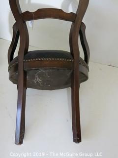 Furniture: Vintage: Antique: Victorian Chair with Needlepoint Seat