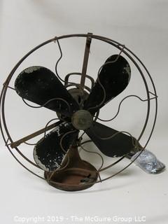 Collectible: Antique: "Graybar" Brad Early Electric Fan.   Works on initial plug-in.