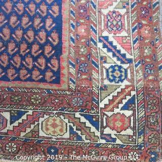 Collectible: Antique: Textile: Oriental Rug: Large 52x77"