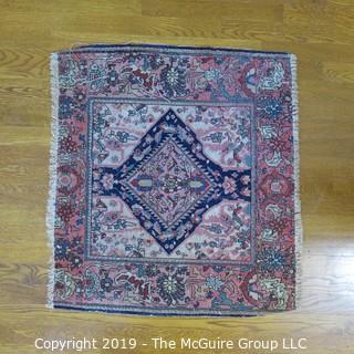 Collectible: Antique: Textile: Oriental Rug: 30x30"