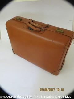 Vintage "Gladiator" Dresner leather suitcase