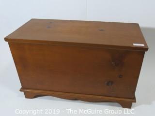 Furniture: Vintage: Antique: Pine 'Blanket Box/Chest; 38W x 18D x 23"T